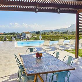 4  bedroom villa with pool, Scopello, sleeps 8